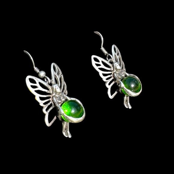 Fairy-Inspired 925 Silver Dangle Earrings Green Glass Orb & Intricate Wing Desig - Picture 3 of 5
